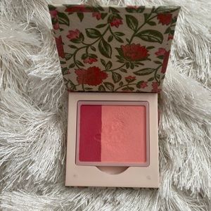 Paul & Joe cheek color 002